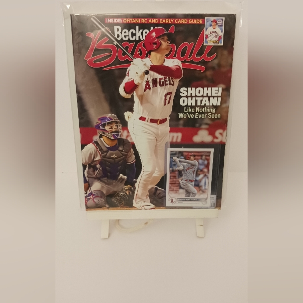 Shohei Ohtani Magazine & Card